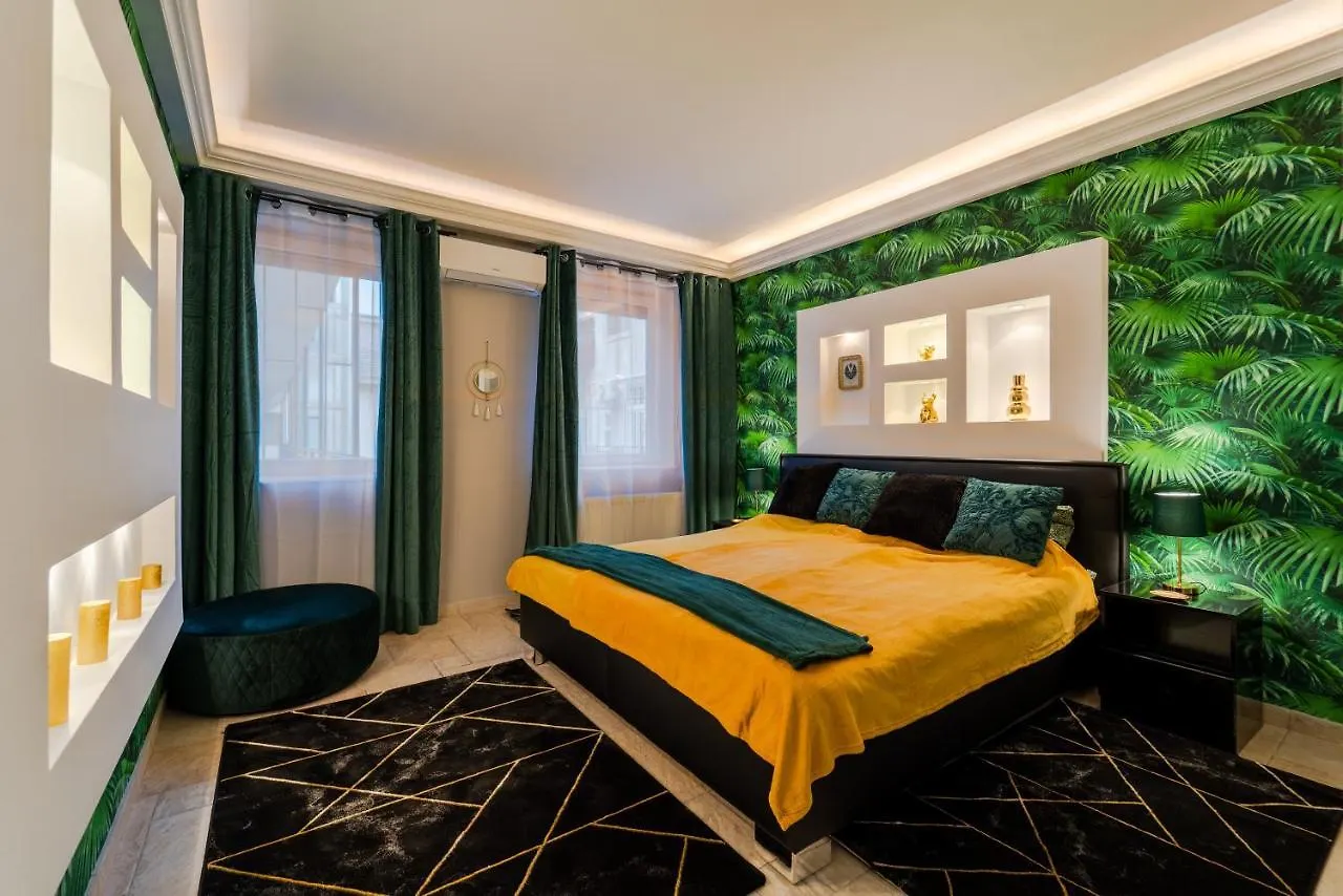 Andrassy Avenue Exclusive Apartment Budapest