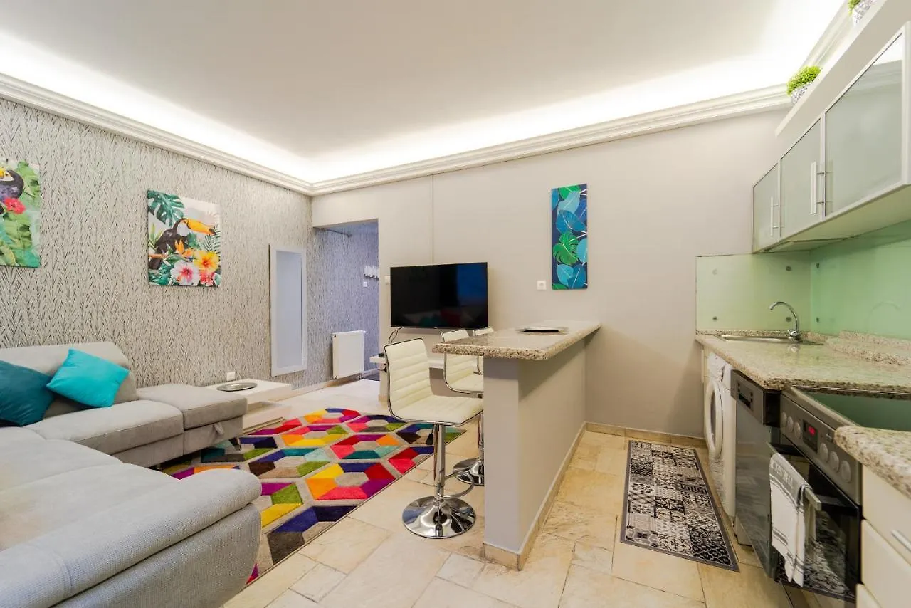 Andrassy Avenue Exclusive Apartment Budapest