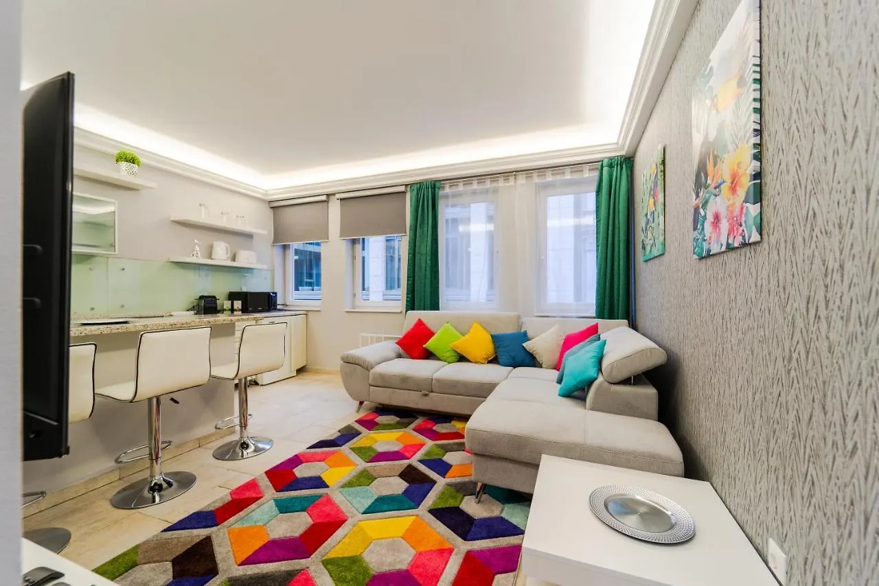 Andrassy Avenue Exclusive Apartment Budapest